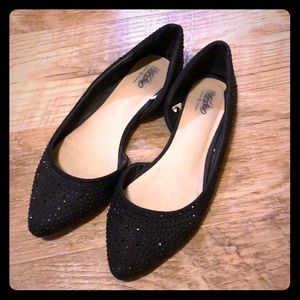 Black flats